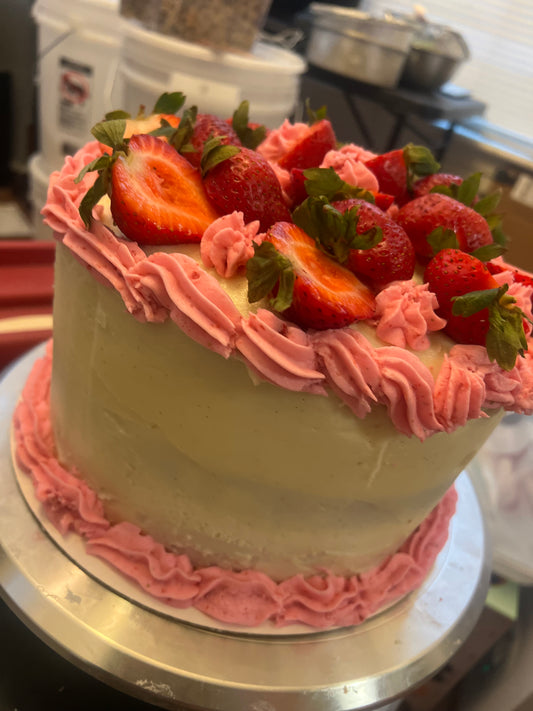 Strawberry Pineapple Cake 9in